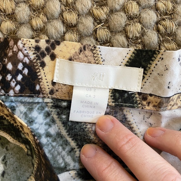 H&M Printed MIDI Skirt - Picture 3 of 5